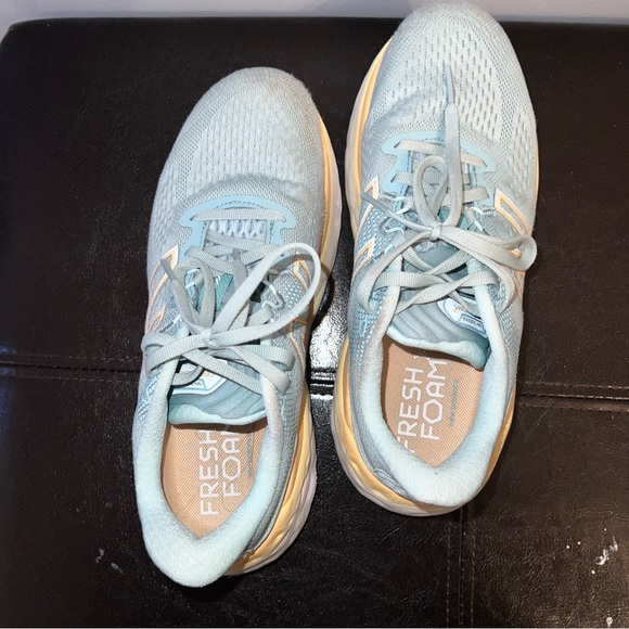 New Balance Fresh Foam More V3 in Storm Blue/Mango - Women's Sz 7.5 - Picture 3 of 6